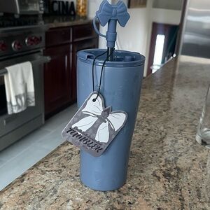 Stylish Black Tumbler with Lid